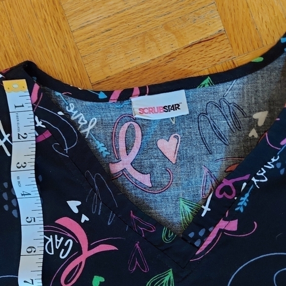 SCRUB Top Women Healthcare Medical Uniform - Picture 7 of 7